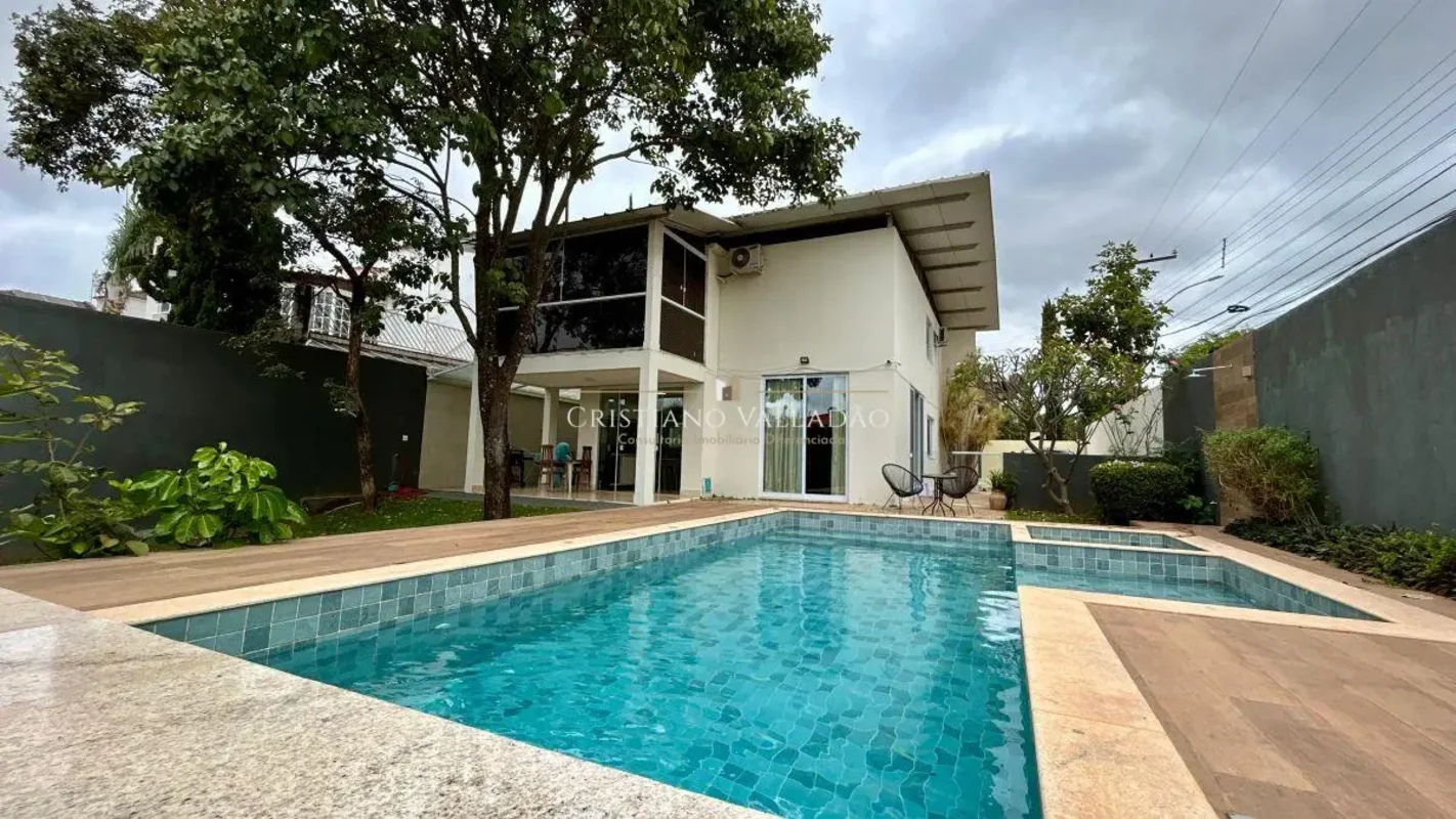 CASA COM HABITE-SE NA MELHOR LOCALIZAÇÃO DO JARDIM BOTÂNICO Imóvel totalmente ES...