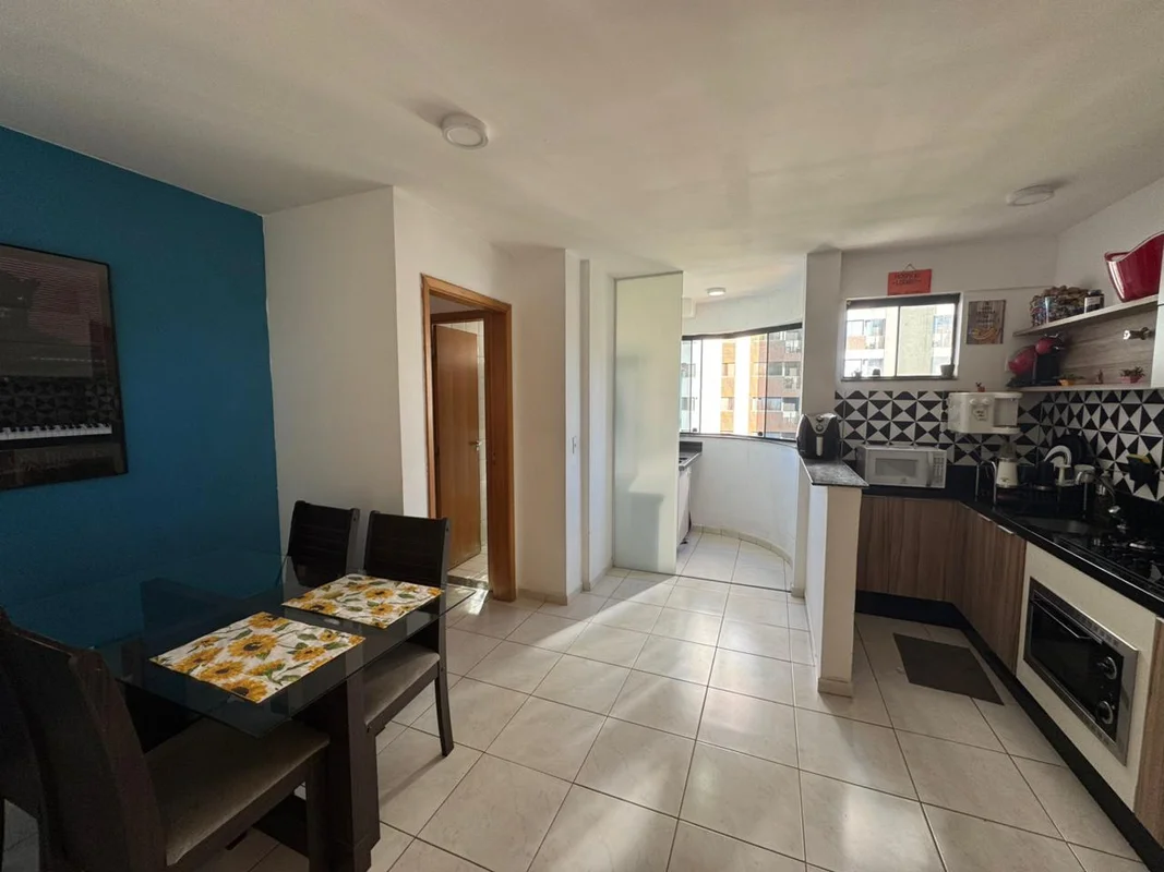 Descubra um aconchegante apartamento na Rua das Figueiras, no bairro Norte, em Á...