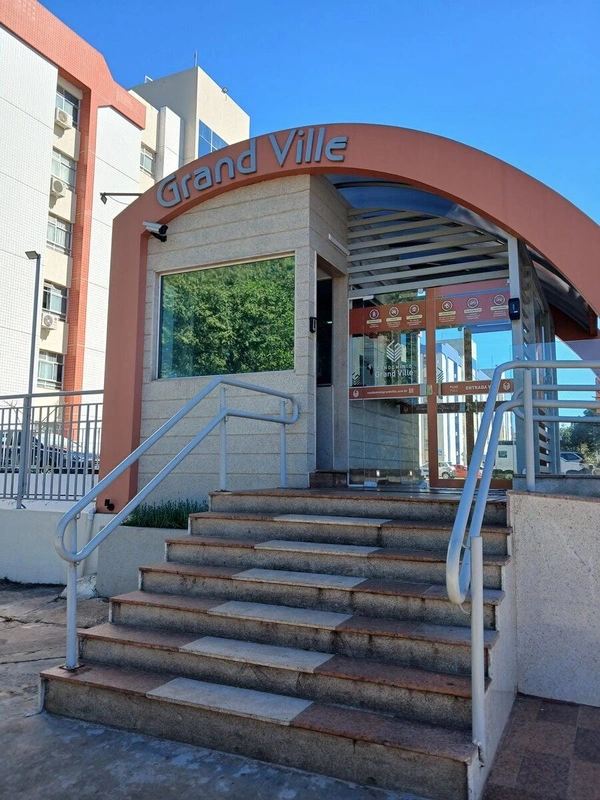 Excelente oportunidade na Asa Sul de Brasília! Este studio localizado na SEPS 71...