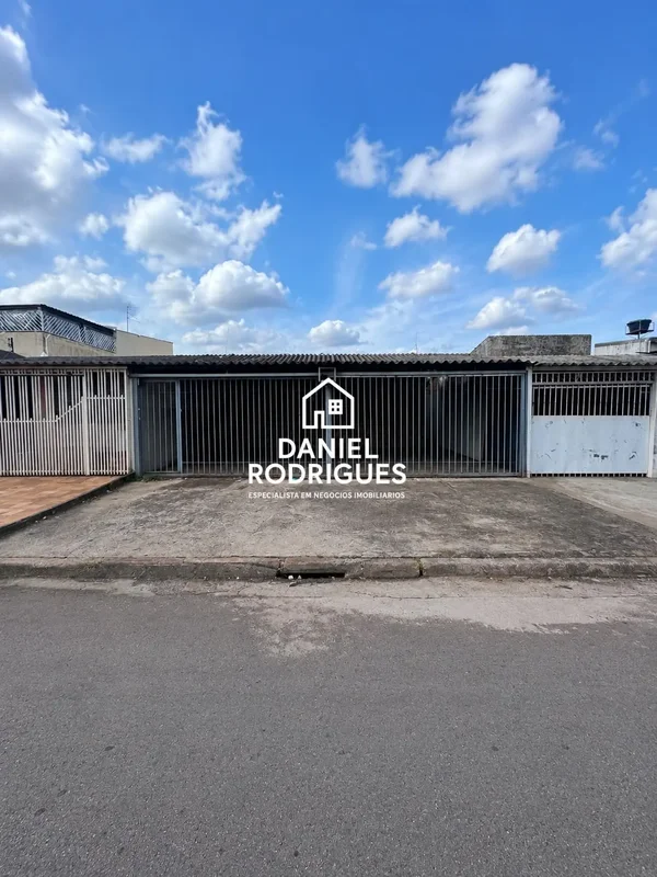 Vendo Casa em Ceilândia Sul QNN 08 Descrição do imóvel :Área total: 144m2 Casa p...