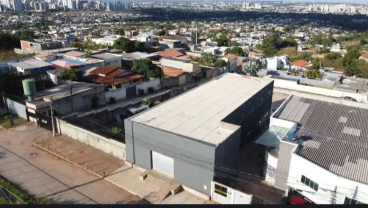 GALPÃO PARA ALUGUEL ARNIQUEIRAS/DFLocalização: Arniqueiras/DF em frente ao Parqu...