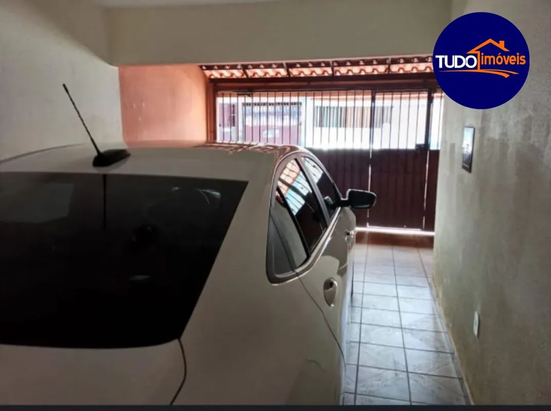 Conheça esta incrível casa à venda, Santa Maria Norte QR 210 Conjunto RSobrado E...