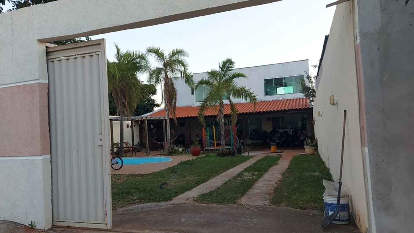 Imperdível casa em condomínio à venda em Brasília-DF, Ponte Alta Norte (Gama). C...