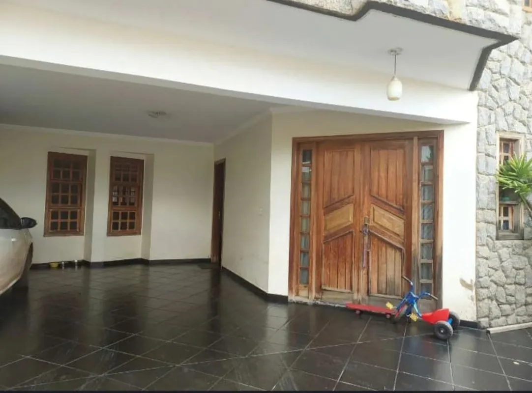 Quadra 25, setor leste gama-DF Casa Sobrado à venda, com 6 quartos, 1 suíte, 2 s...