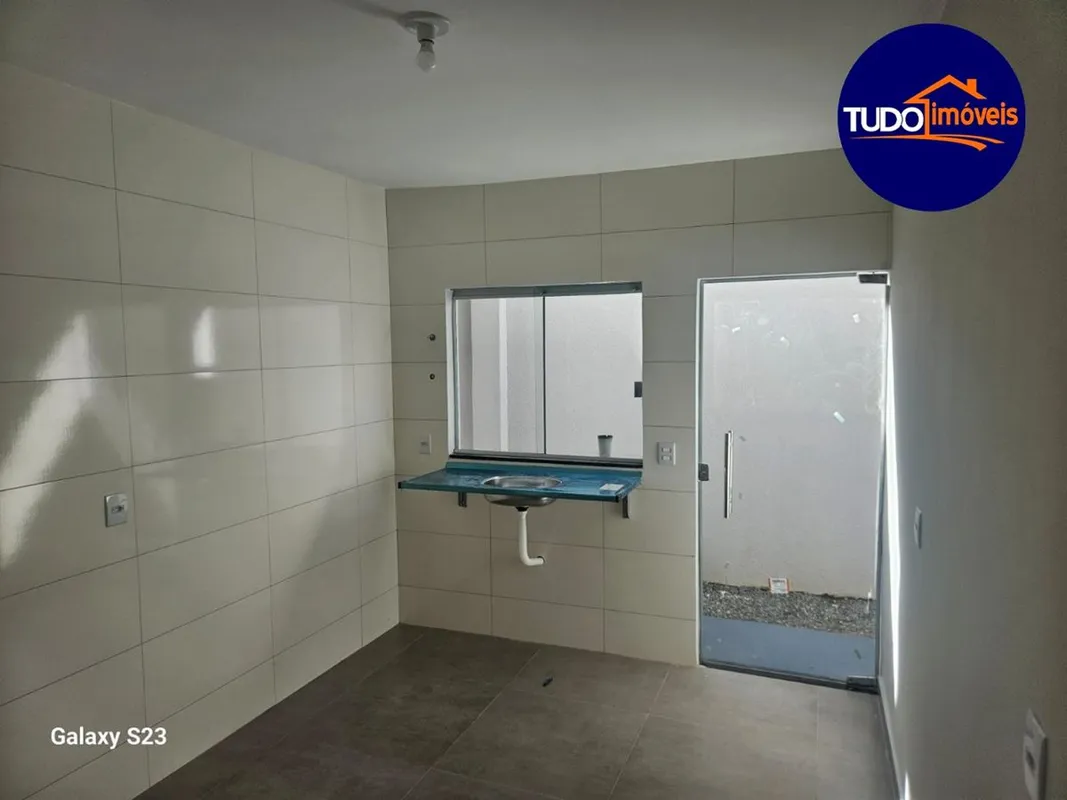 CASA À VENDA - JARDIM MARÍLIA I LUZIÂNIA/GOExcelente oportunidade para quem busc...