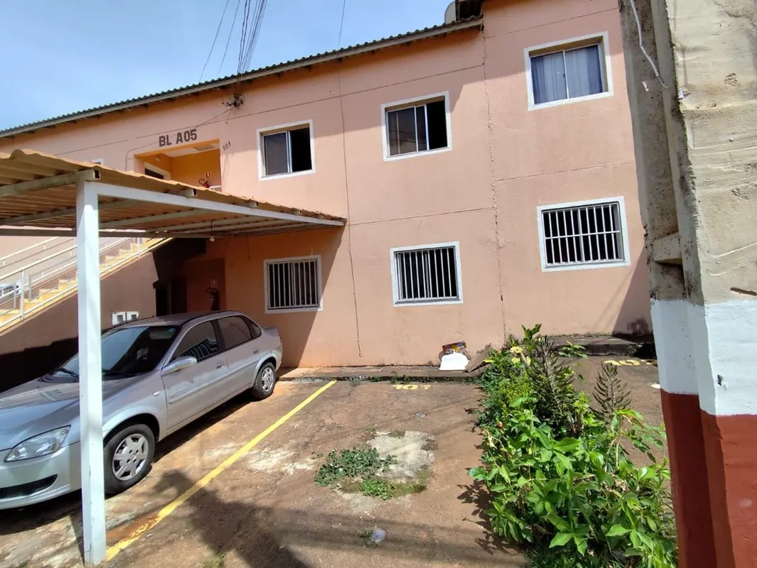 Apartamento à venda no Valparaíso/GO. 2 quartos, 1 banheiro, 1 vaga de garagem. ...