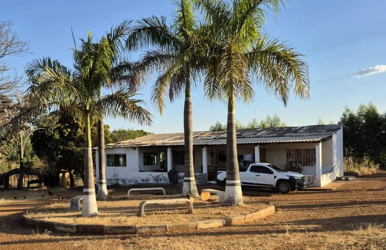 Chácara com usina à venda em Brasília-DF, no bairro Engenho das Lages (Gama), co...