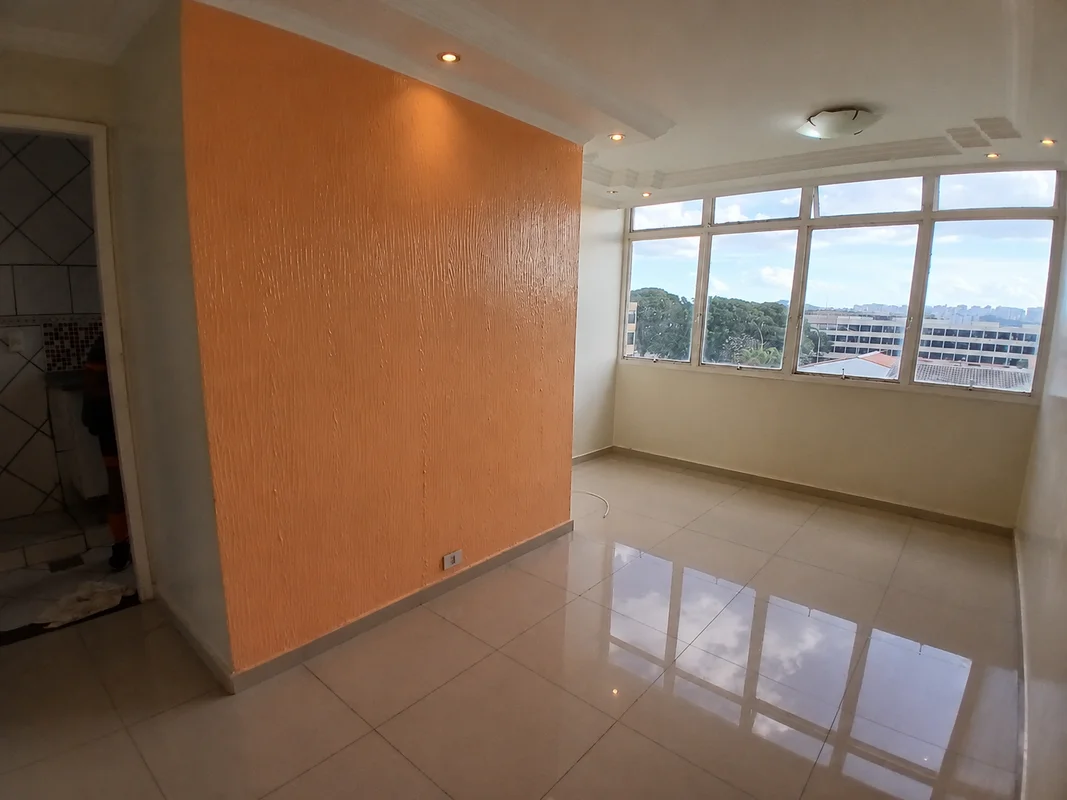 Com 68 m² de área privativa, o imóvel é vazado e nascente, garantindo boa ventil...