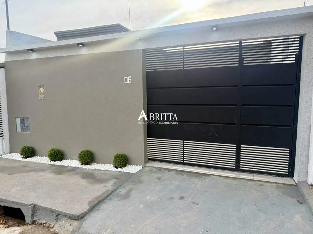 ?? Casa moderna e sofisticada à venda na 605 da Samambaia Sul!Imóvel com excelen...