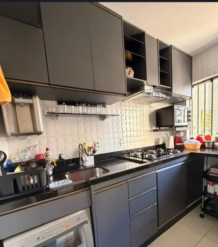 Apartamento 2 Qtos setor central do Gama Todo reformado porcelanato Armários na ...