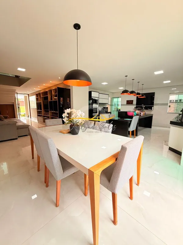 SOBRADO DISPONÍVEL PARA VENDACondomínio Village TrindadeTrindade - GO3 suítesSal...