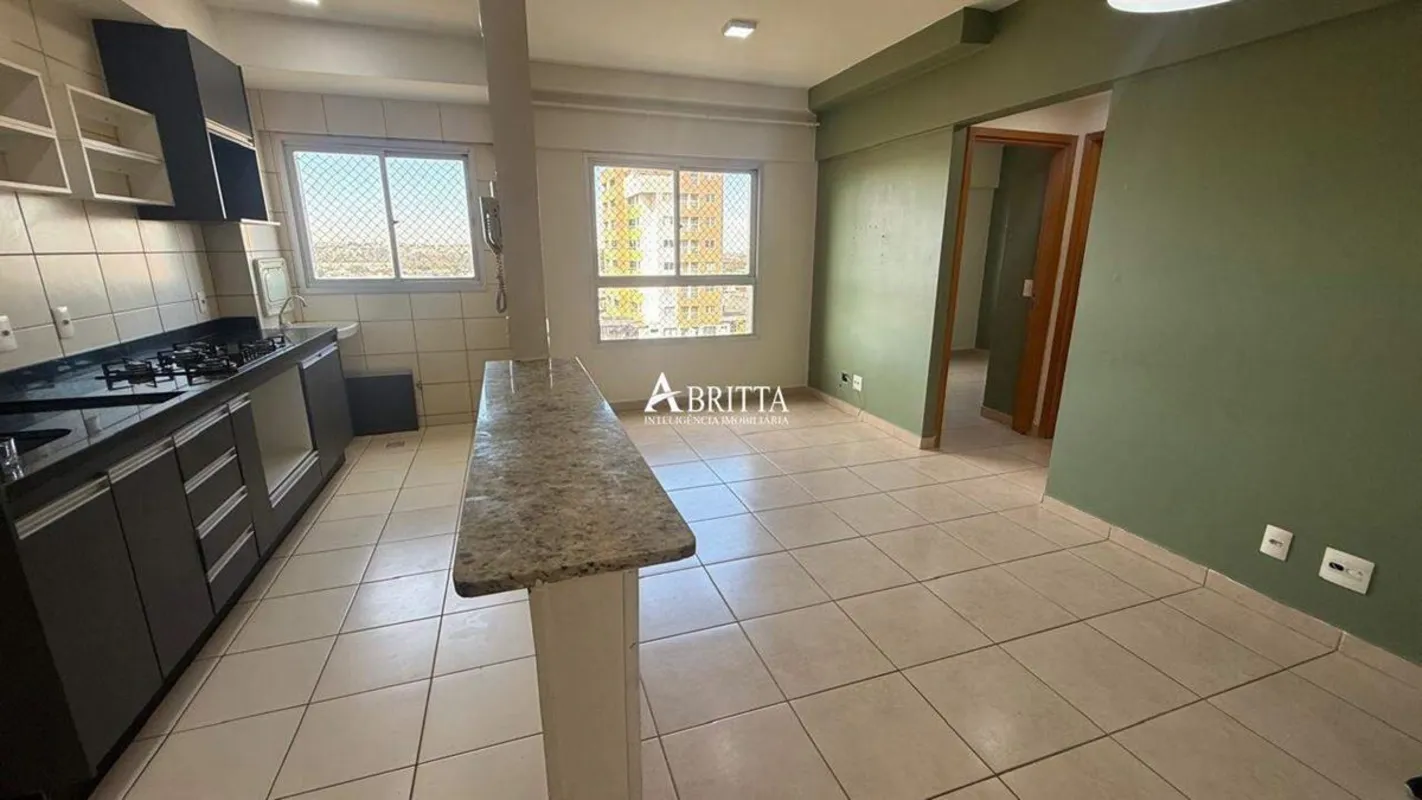 Apartamento perpendicular frente Sul de canto com 50m2 no Residencial Algarve- 2...