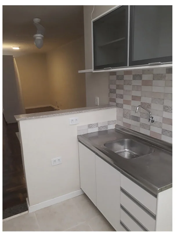 Kitnet de 30 metros quadrados, localizada na cln 209 bloco B, 1 andarJanelas de ...