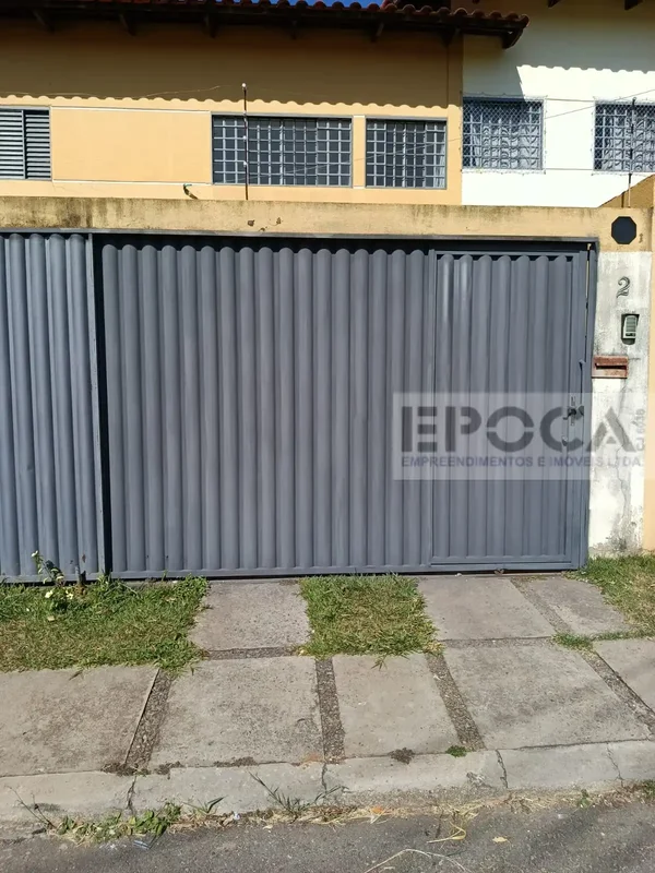 CASA PISO SUPERIOR COM 2 QUARTOS, SALA COM RACK E SACADA, COZINHA COM ARMARIO EM...