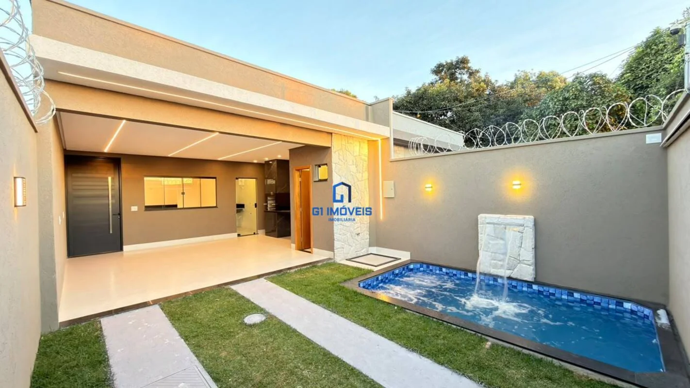Segue uma descrição mais fluida e profissional:Casa nova pronta para morar em um...