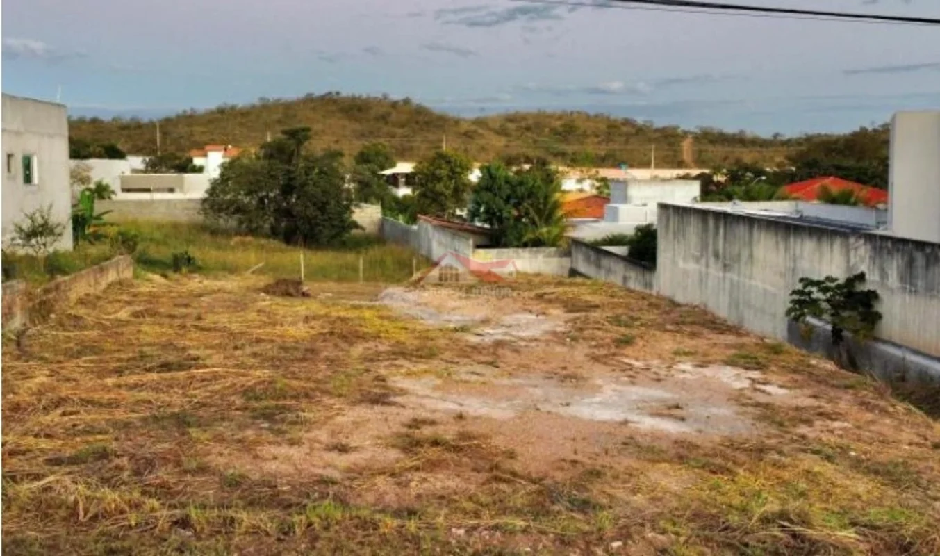 OPORTUNIDADE – CONDOMÍNIO OURO VERMELHO I – FASE 2Lote localizado na Quadra 10, ...