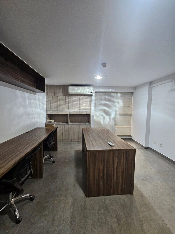EXCELENTE OPORTUNIDADE DE LOCAÇÃO!?? Sala Comercial Mobiliada, pronta para receb...