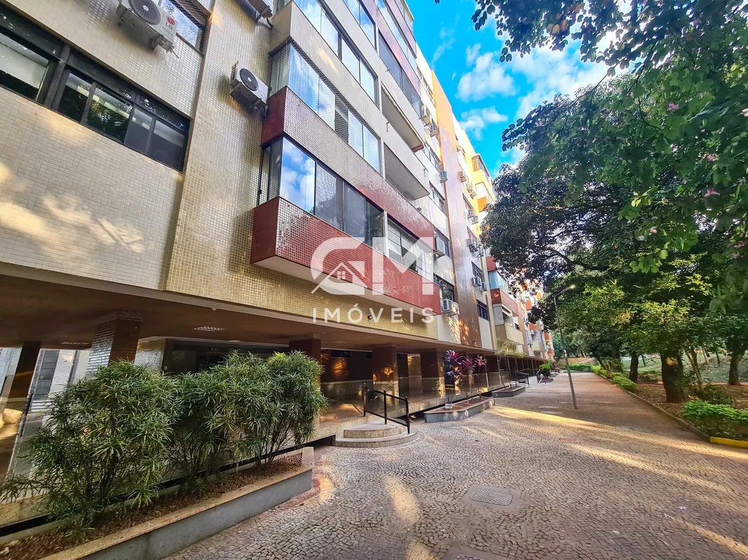 GM IMÓVEIS VENDE APARTAMENTO EXCLUSIVO – SQN 116 NORTE | ANDAR ALTOExcelente apa...