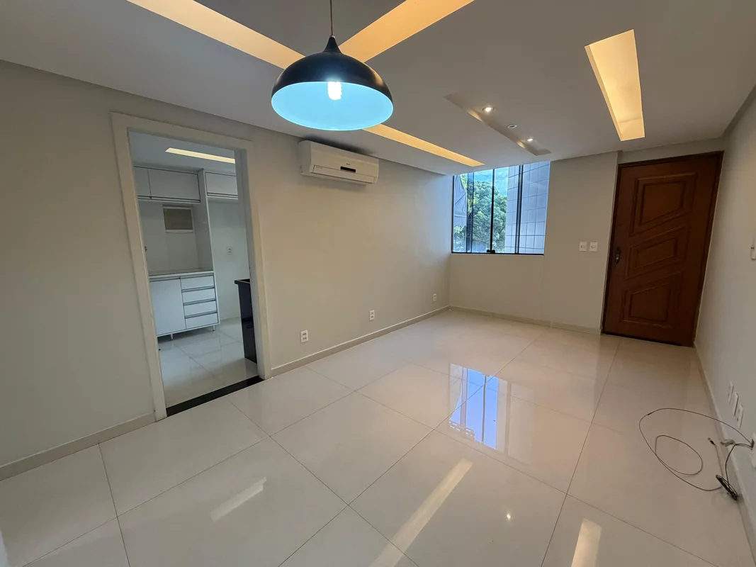 Descubra um apartamento acolhedor e bem localizado na EPTG QE 2, no coração do G...
