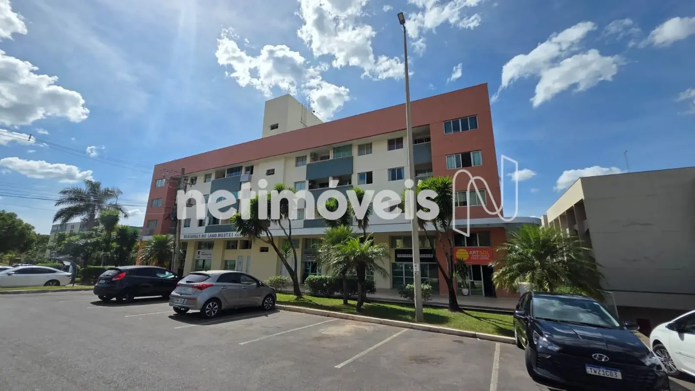  Excelente kit no Ed. Varandas Lago Norte, com varanda nascente e vista livre, e...