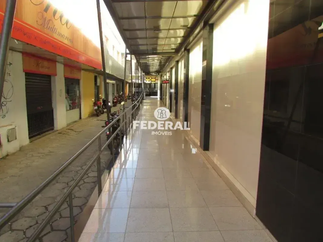 APROXIMADAMENTE 30 METROS, BANHEIRO PRIVATIVO.
PROXIMO A AV. ARAGUAIA Rev: 4...
