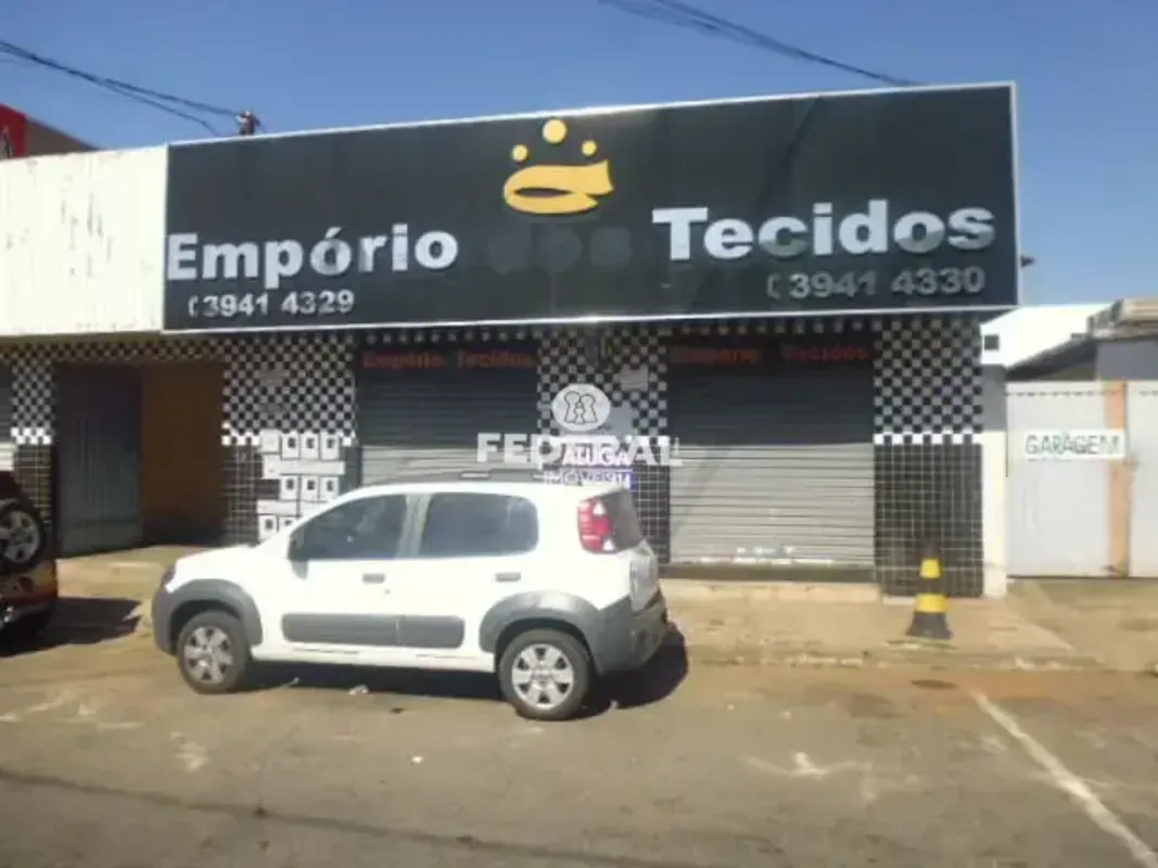 Excelente ponto comercial no Setor Campinas!
Loja com banheiro social, barra...