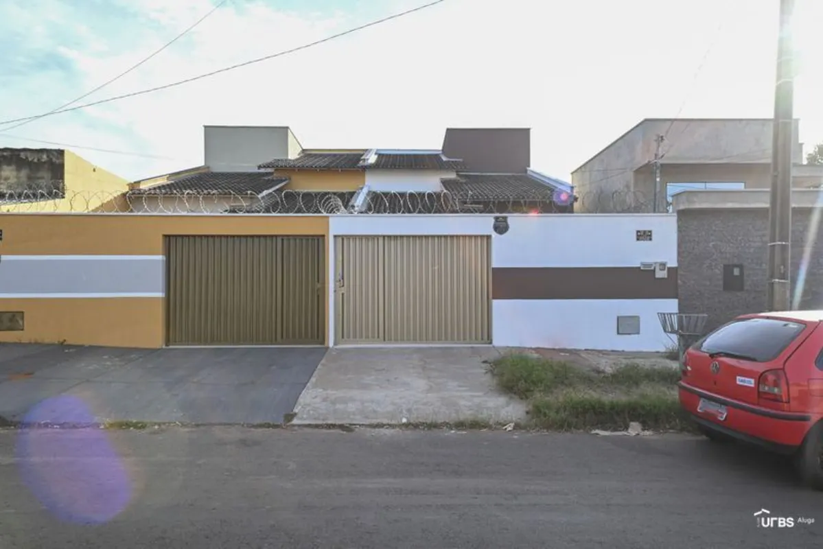 Casa Residencial -Jardim Mont Serrat!Casa com 90 m² de área construída, composta...