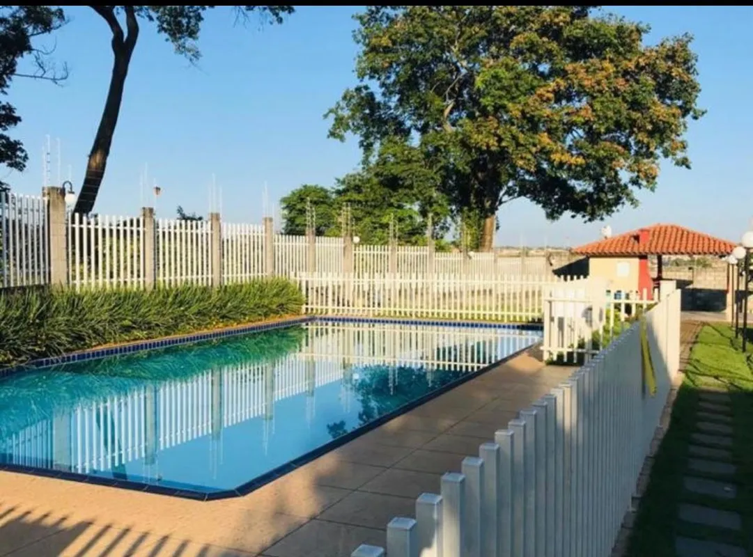 Sobrado à Venda no Condomínio Center Ville Próximo ao Residencial Madri 3 Quarto...