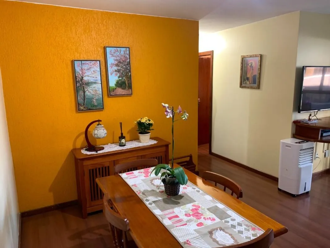 Viva o privilégio de morar na SQSW 105, uma das quadras mais desejadas do Sudoes...