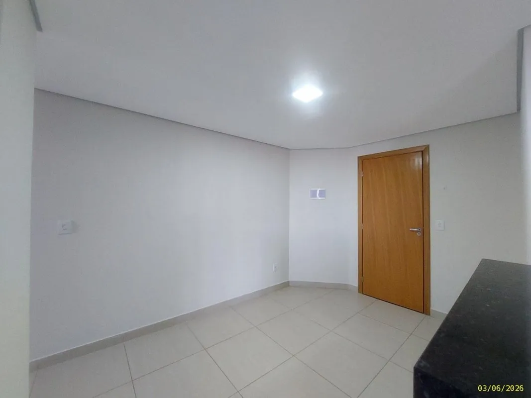 Excelente apartamento com 2 quartos (1 suíte), sala ampla, cozinha, área de serv...