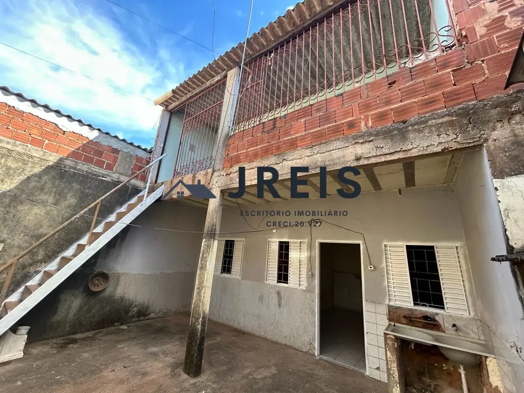 JREIS ESCRITÓRIO IMOBILIÁRIOCaracterísticas do Imóvel:• Área total de 150 m²;• G...