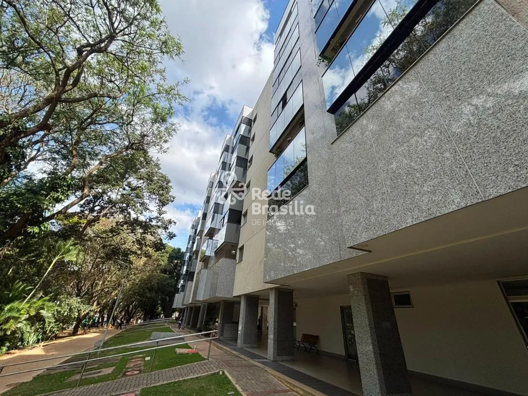 Apartamento à venda na SQN 313 - Asa Norte | Amplo, confortável e pronto para mo...