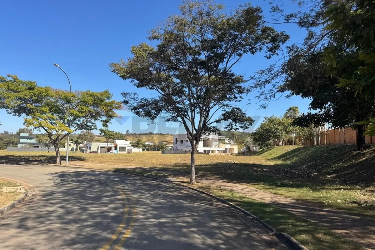 RARIDADE NO ALPHAVILLE RESIDENCIAL 1Terreno de canto com 1.027 m2 por apenas R$ ...