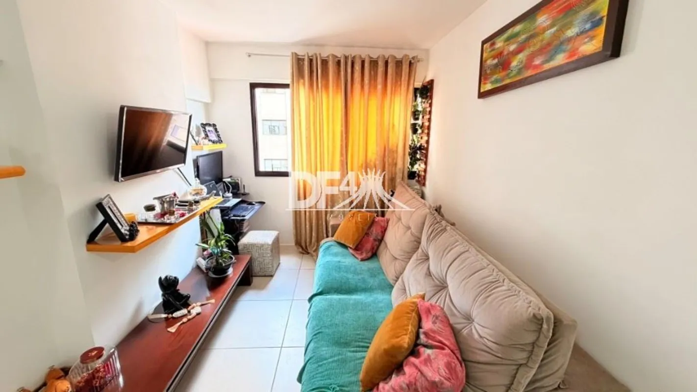 REAL CELEBRATION | ANDAR ALTO | VISTA LIVRE.Este apartamento reúne localização p...
