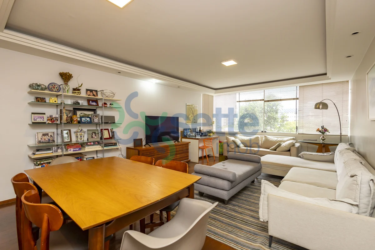 Apartamento à venda na SQN 112, Asa NorteExcelente apartamento em andar alto na ...