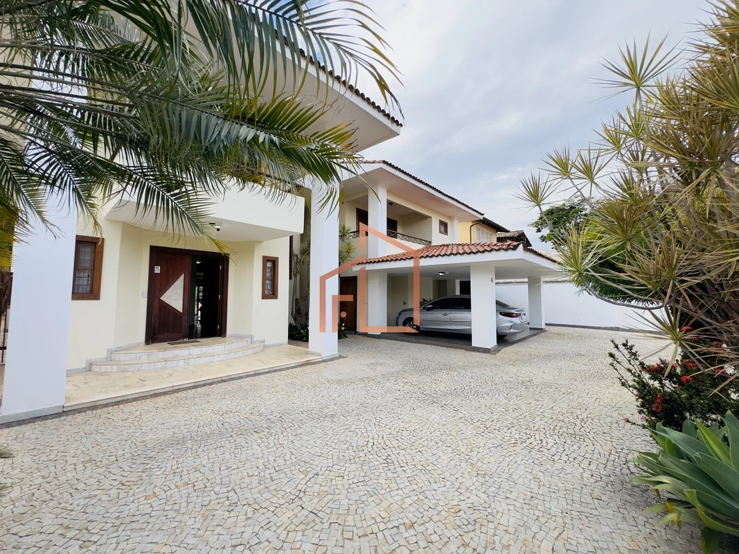 ALDF IMÓVEIS vende essa OPORTUNIDADE na SHIS Qi 15!•Total de 800m² de área útil ...