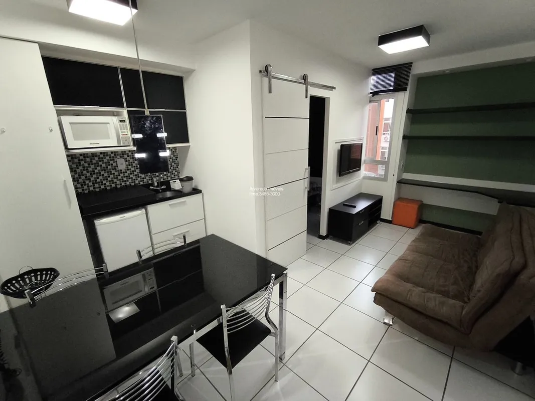 CRECI/DF 21.409Arvoredo Imóveis aluga excelente Kit mobiliada no Ed. Parkstudios...