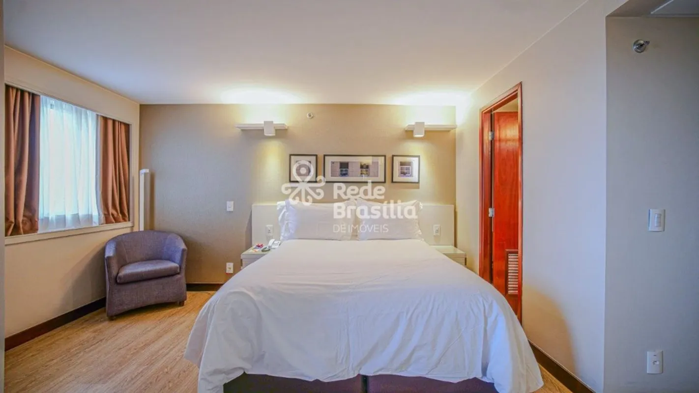 Shn Quadra 4, Comfort Suites BrasíliaNo coração de Brasília, este elegante apart...