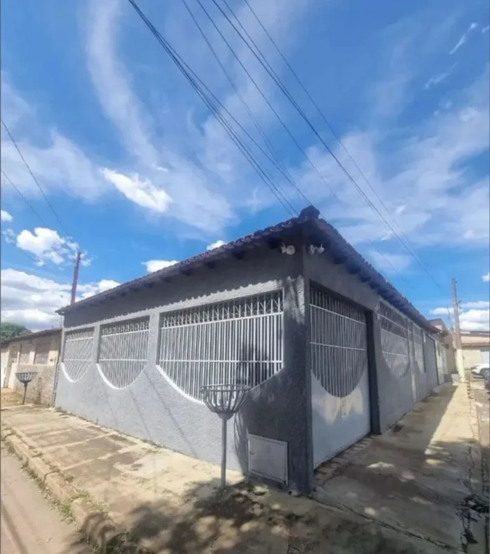 Excelente Casa no Setor Norte Q.1 - Gama DFR$ 520.000,00*3 Quartos / 1 suíte * S...