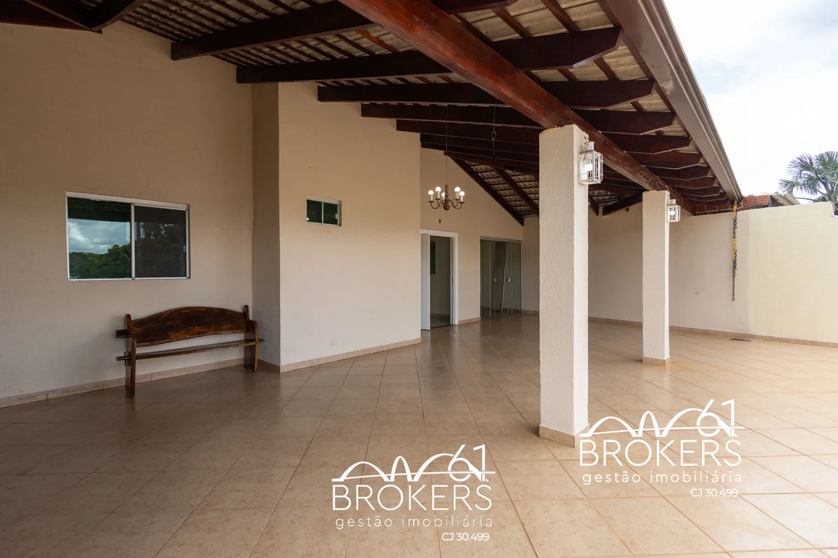 Casa térrea de 03 quartos em condomínio fechado com lote 850 m² 15/06/26