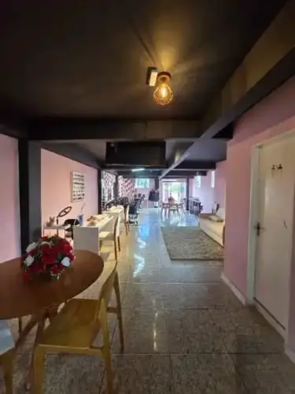 Excelente oportunidade de investimento ou uso comercial na Rua 11, Parque Marajo...