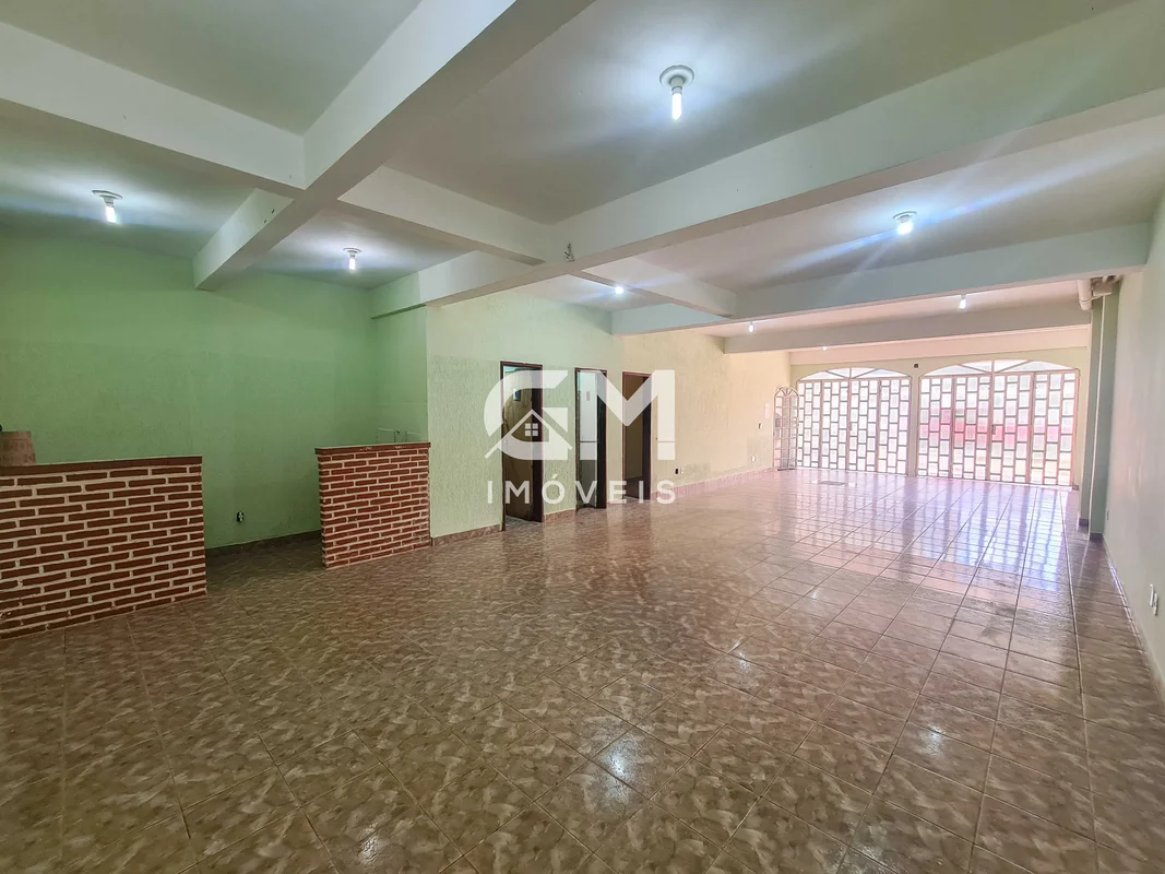 GM IMÓVEIS VENDE LOJA NA QUADRA 51-A - SOBRADINHO IILOJA TÉRREOÁrea total 112 me...