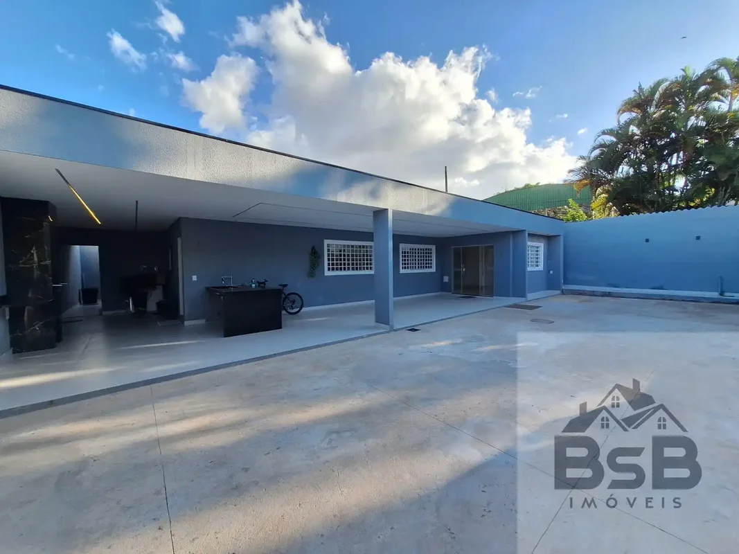 Casa 3 quartos, sendo uma suíte - Vicente Pires.Composta de três quatros, cozinh...