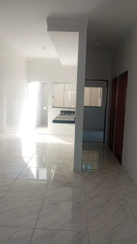 3 quartos, sendo 1 suíte Banheiro socialSala Cozinha com área de serviçoÁrea res...