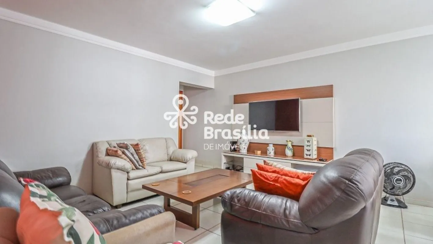 Avenida Flamboyant, Residencial Vinícius Serrão, Águas Claras.Apartamento de can...