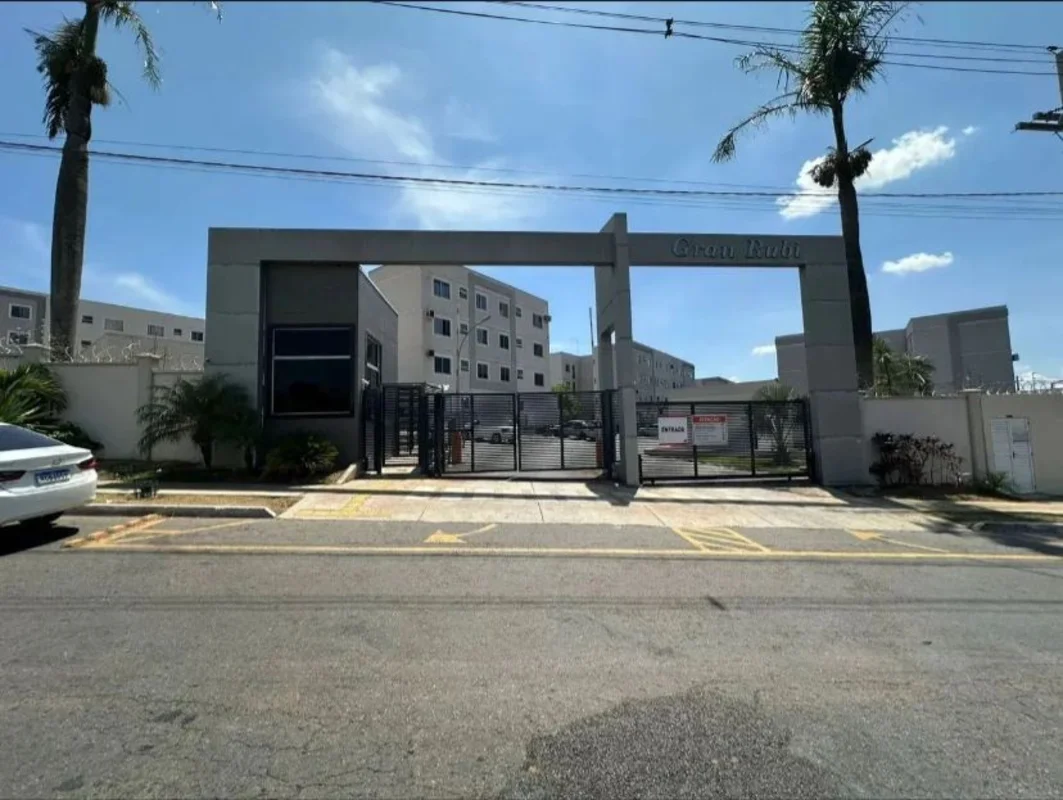 Vende-se Apartamento no Condomínio Gran rubi: R$ 220.000,004º andar Bloco 08 / E...