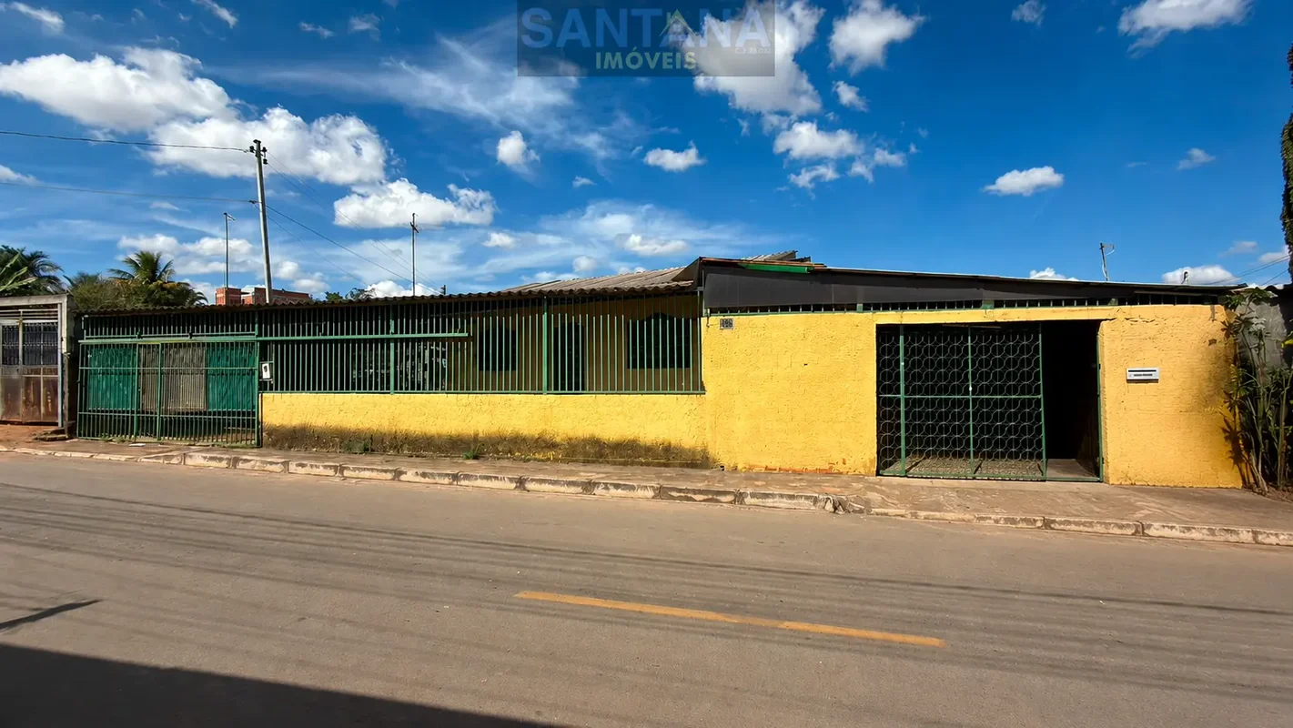 ?? SHSN Quadra 01, Lote 11 – Residencial PinheirosExcelente oportunidade para qu...