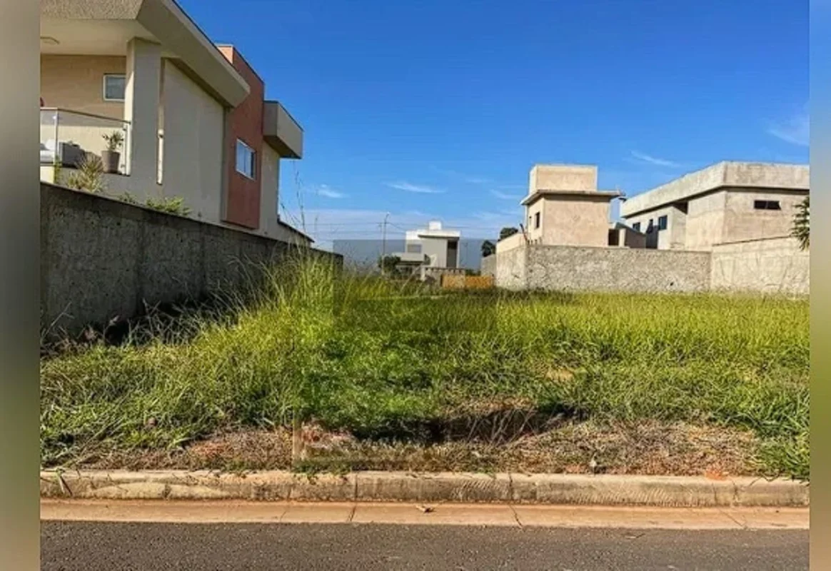 Lote nº 10-Quadra 52-Residencial Villa Suíça | 250 m² Excelente oportunidade par...