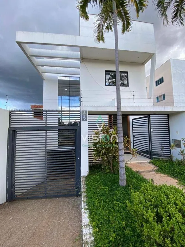 Venda ou Aluguel em Guará II QE 54Casa com 360m² de área construída, ideal para ...