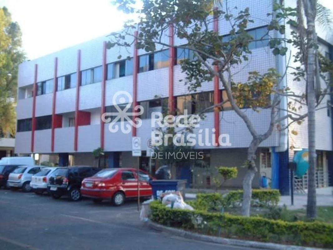 Excelente oportunidade para adquirir uma kitnet no Setor Sudoeste, Brasília. Com...
